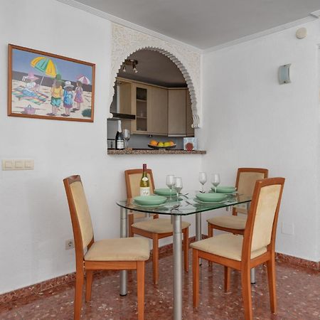 Beachfront, Two Bed- & Bathrooms, Private Parking Fuengirola Bagian luar foto