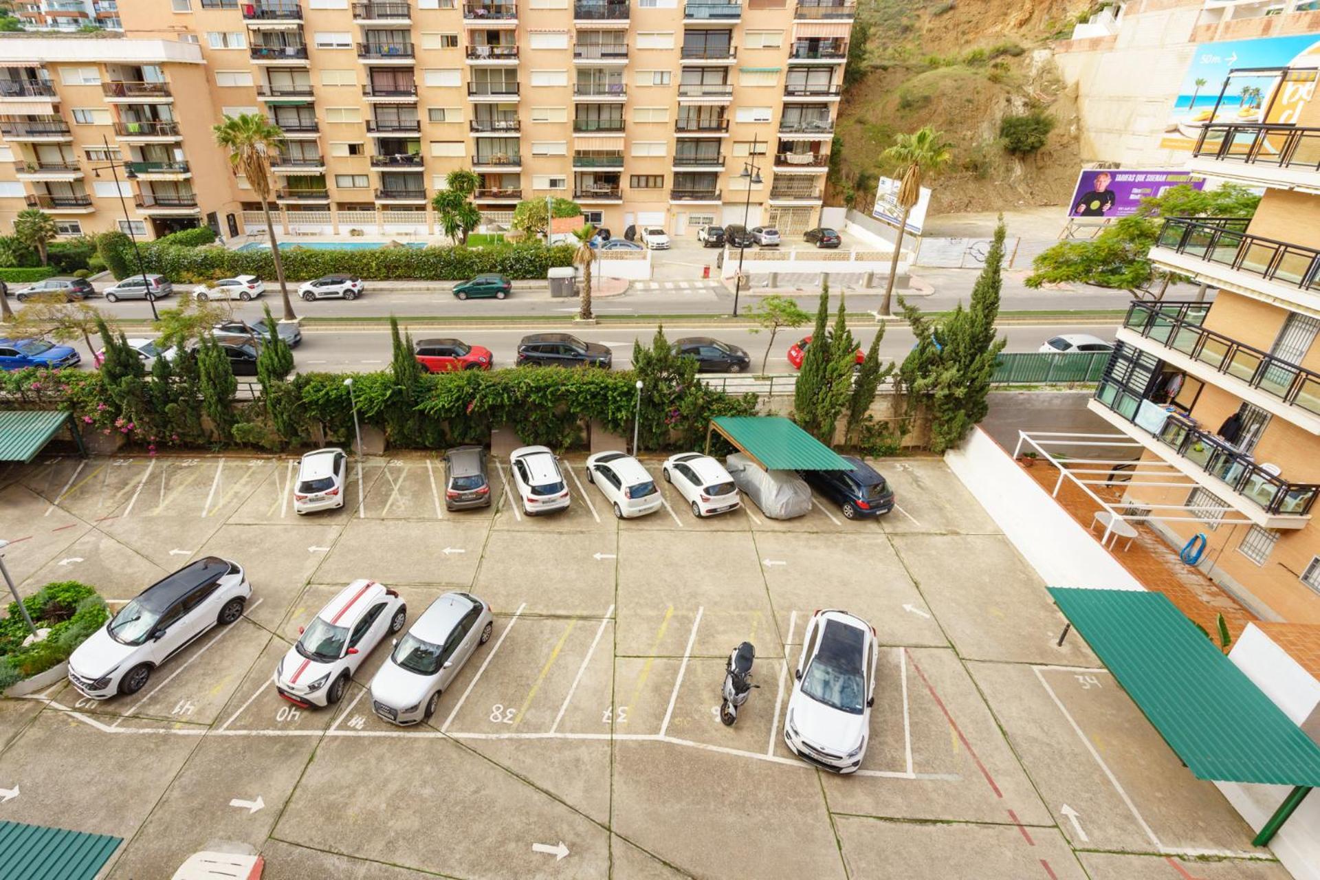 Beachfront, Two Bed- & Bathrooms, Private Parking Fuengirola Bagian luar foto